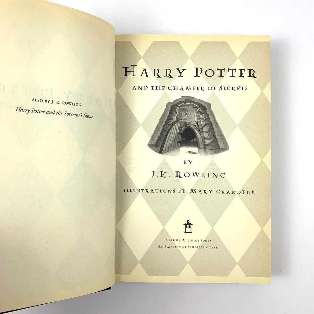1st Edition BCE Harry Potter and the Chamber of Secrets 1999 HCDJ USA Scholastic